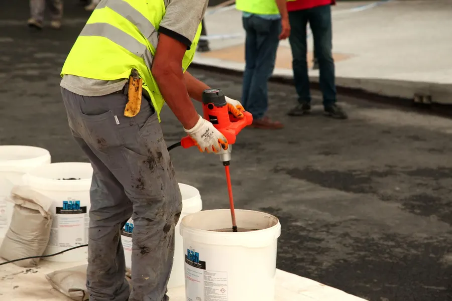 Concrete spalling repair on a structural column